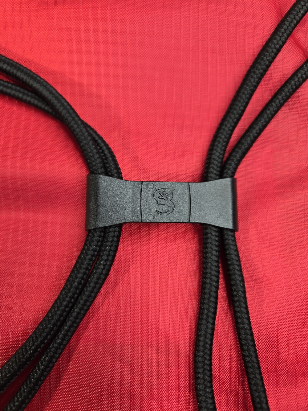 Geckobrand Waterproof Red Drawstring Backpack - Picture 4 of 10